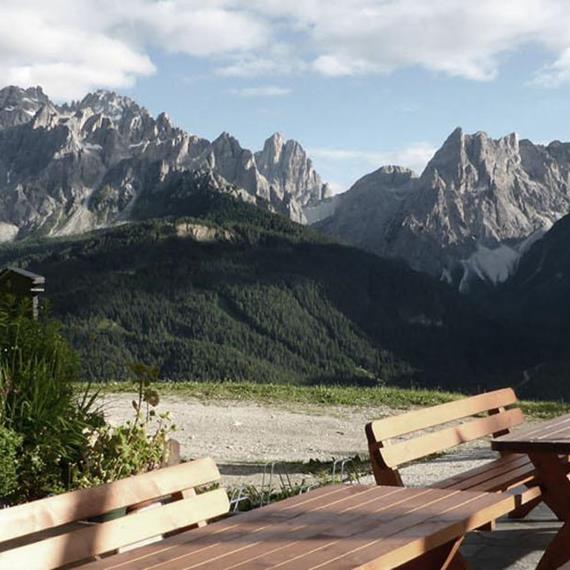 Rifugio al Pendio Monte Elmo